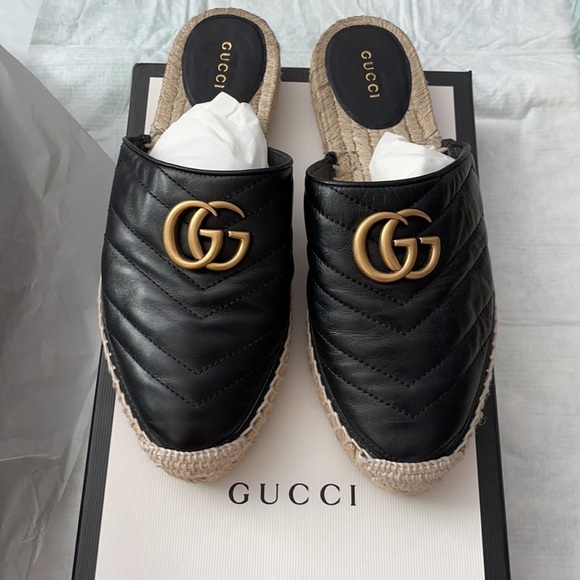 This is used. Worn only 3 times! - Picture 4 of 5